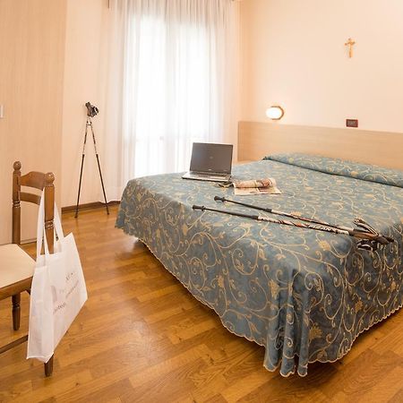 Hotel Trevi Lido di Jesolo Pokoj fotografie