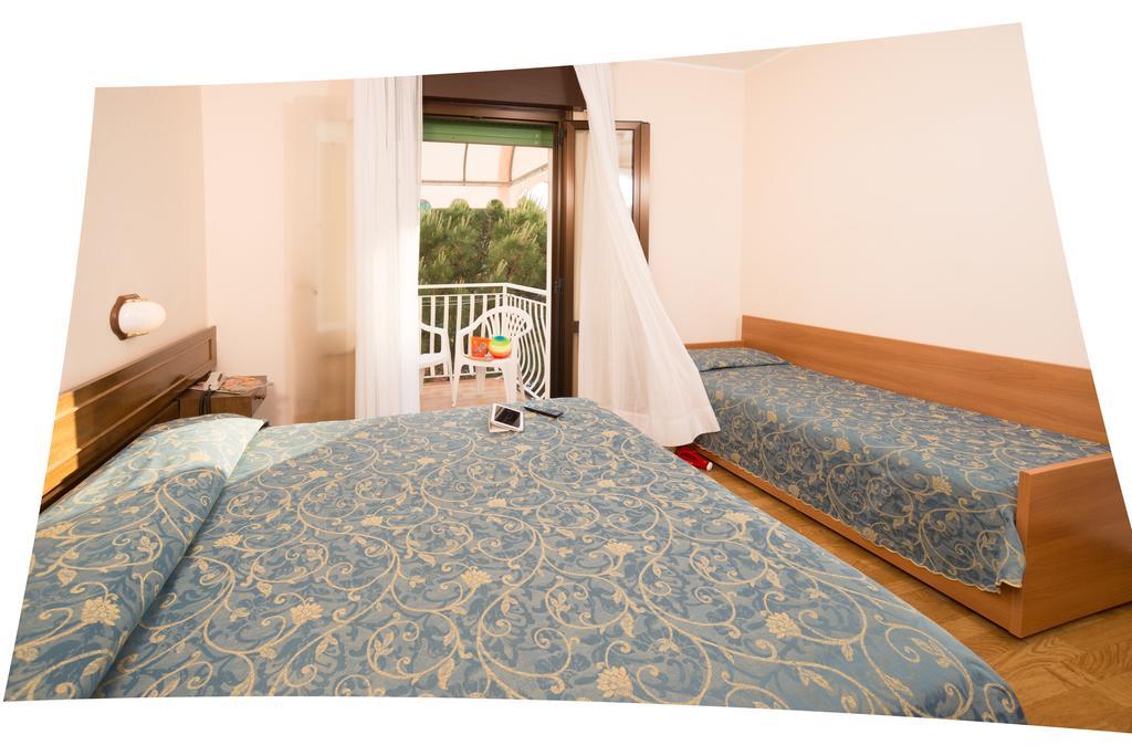 Hotel Trevi Lido di Jesolo Pokoj fotografie